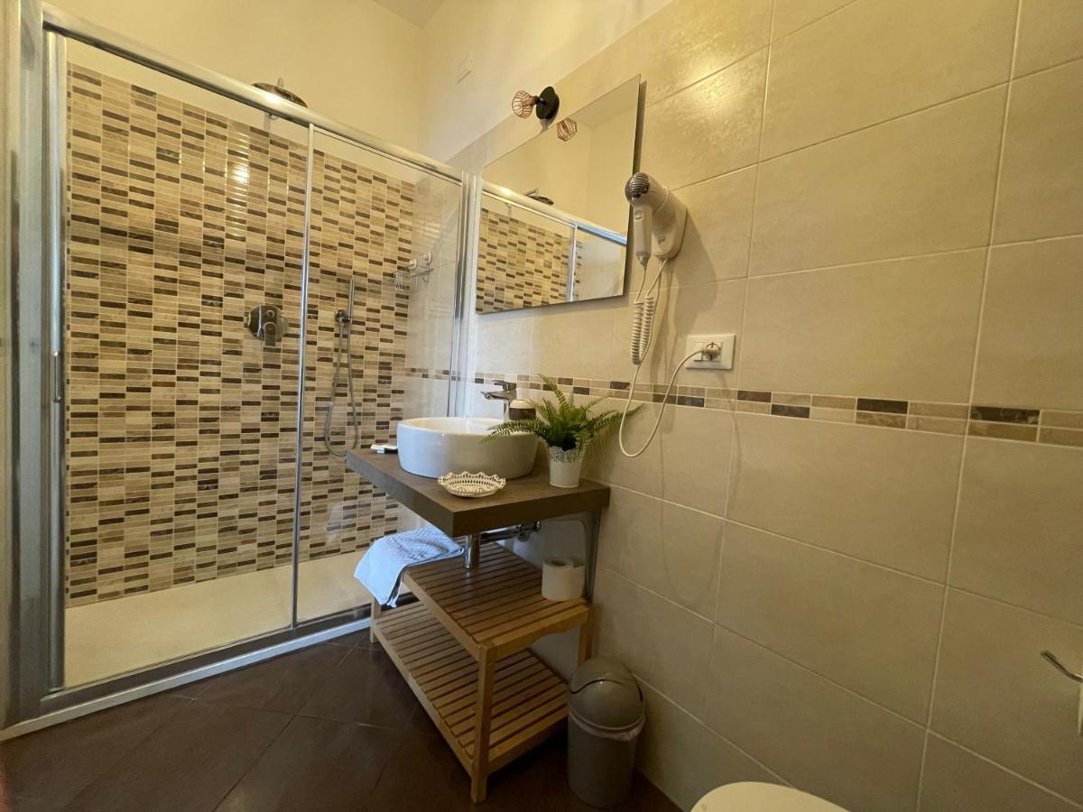 Porta Alla Croce Guest House Firenze Bagian luar foto