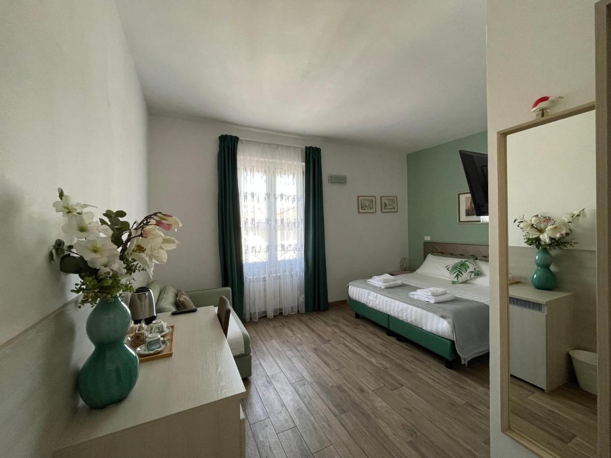 Porta Alla Croce Guest House Firenze Bagian luar foto