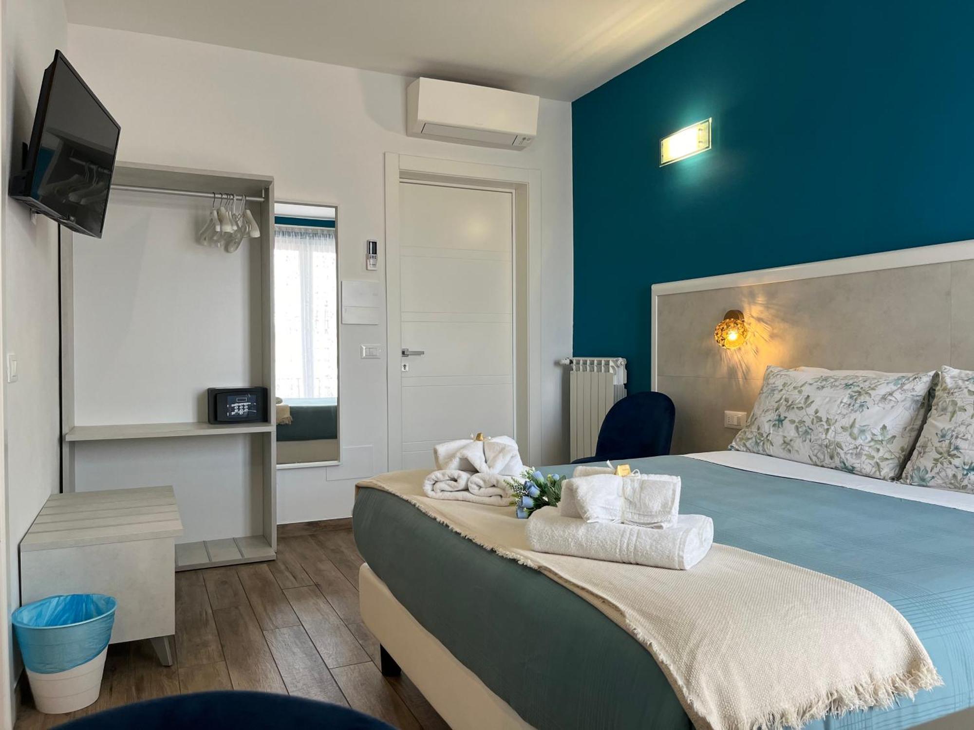 Porta Alla Croce Guest House Firenze Bagian luar foto