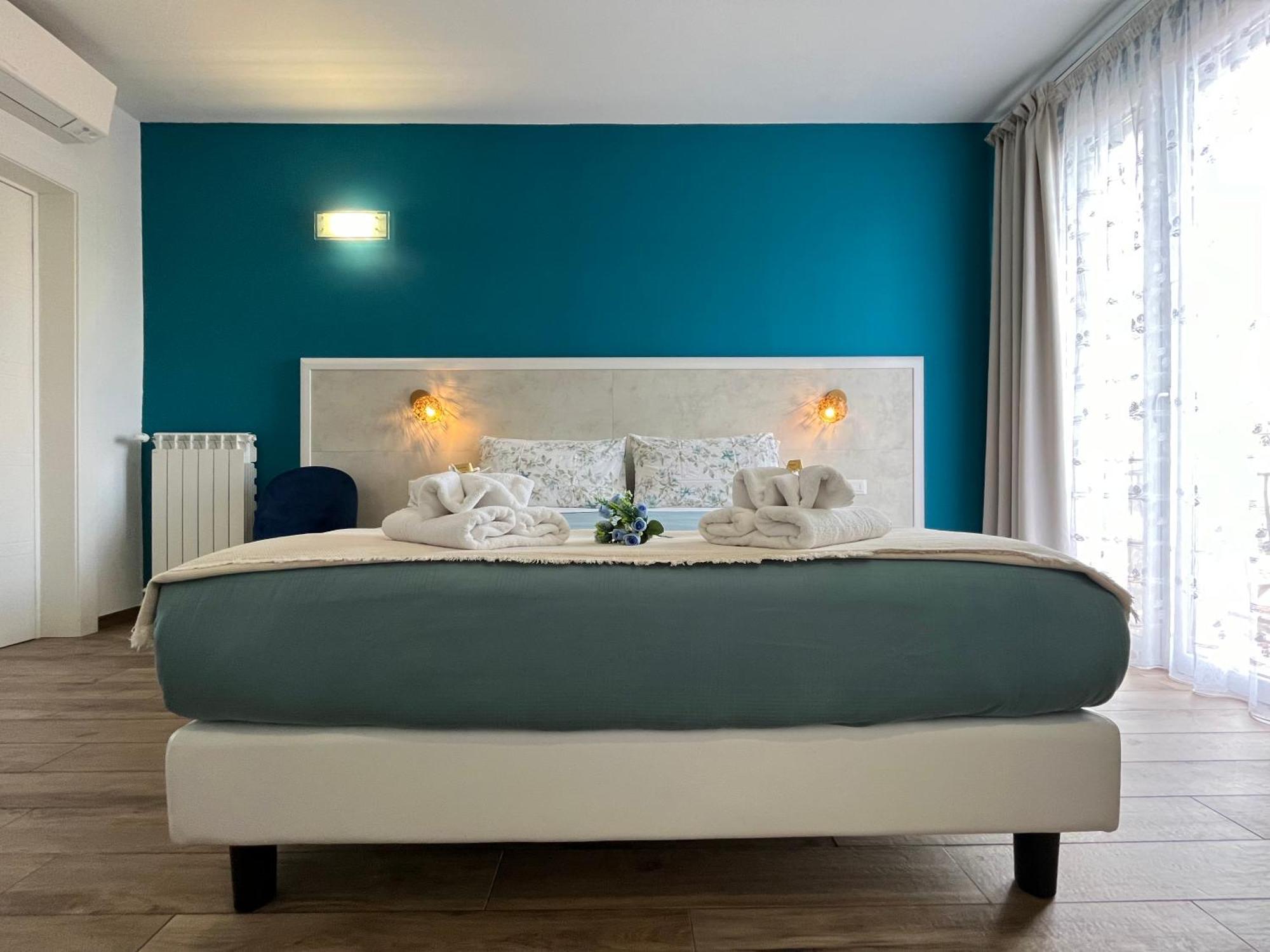 Porta Alla Croce Guest House Firenze Bagian luar foto