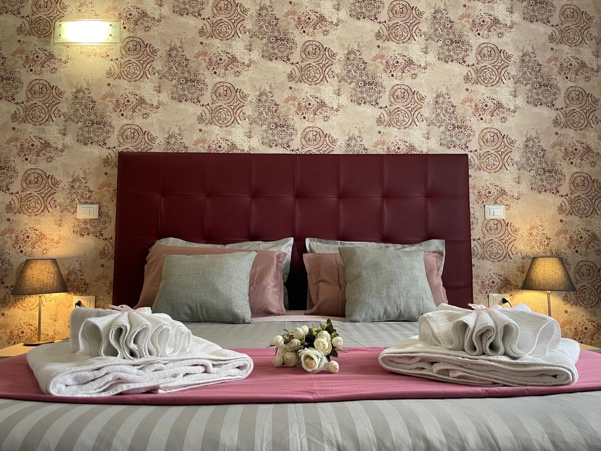 Porta Alla Croce Guest House Firenze Bagian luar foto