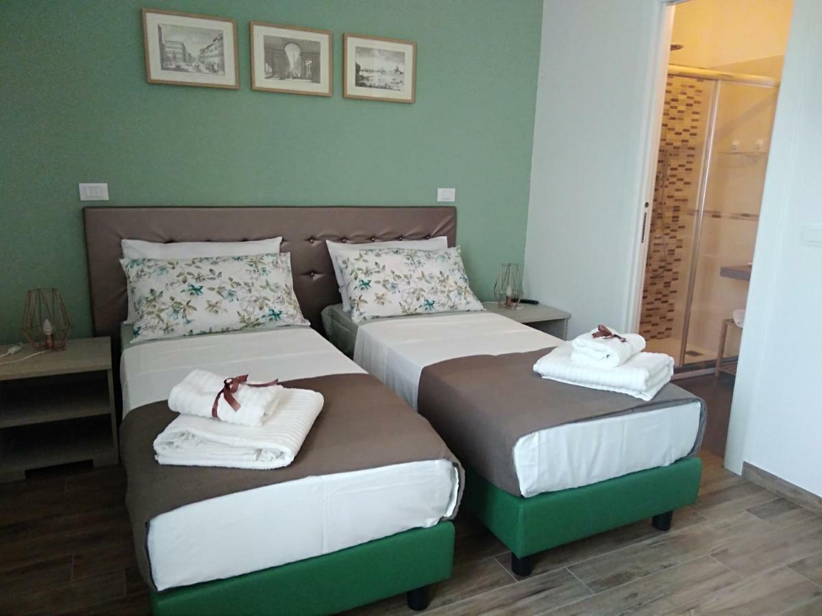 Porta Alla Croce Guest House Firenze Bagian luar foto